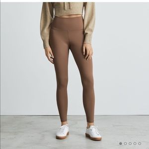Everlane Perform 24/7 Legging